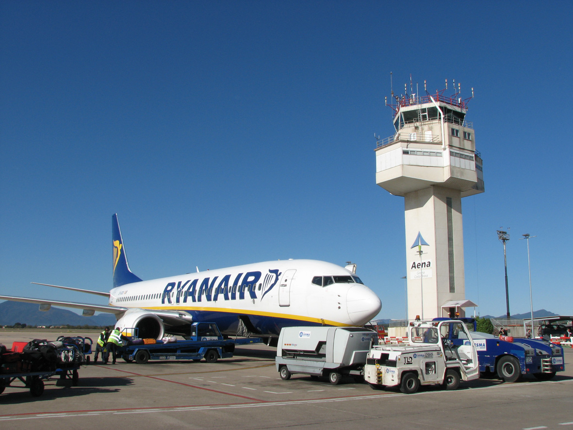 avio ryanair girona