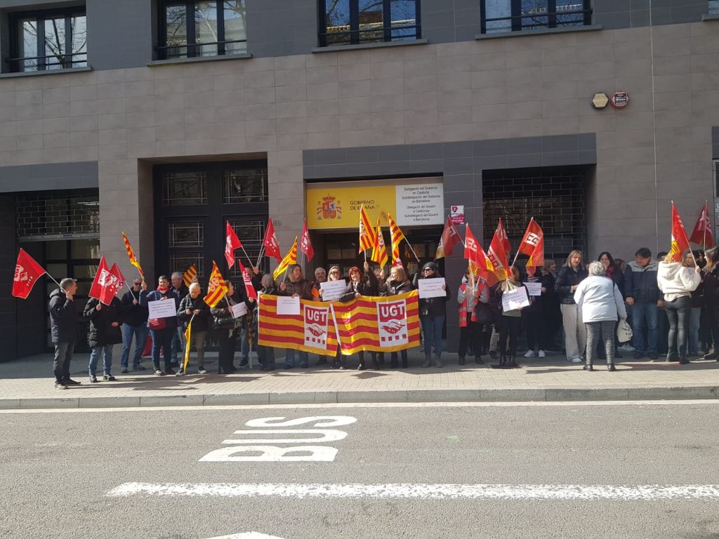 Les treballadores i treballadors de l'Administració Central es mobilitzen a Barcelona per exigir millores a les oficines d’estrangeria