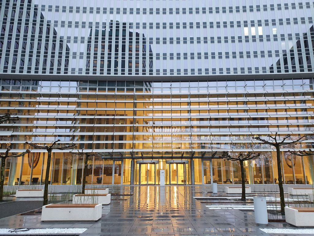 Per l'equiparació salarial dels serveis externs de l'Administració: una qüestió de justícia laboral i qualitat dels serveis públics